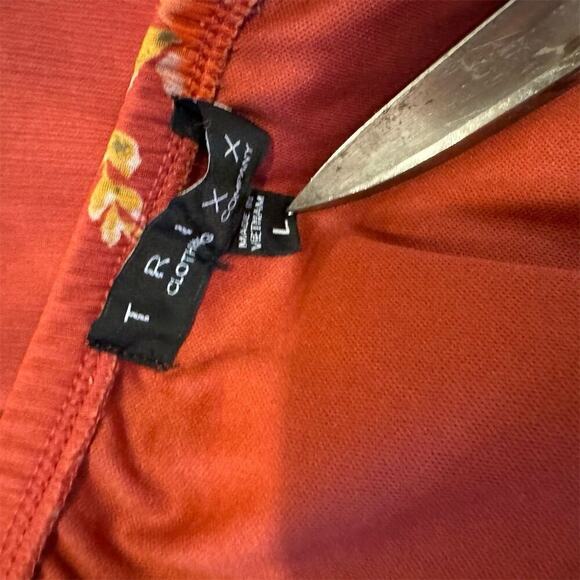 Trixxi Women's Red Floral Spaghetti Straps Romper Red Size L - Picture 4 of 9